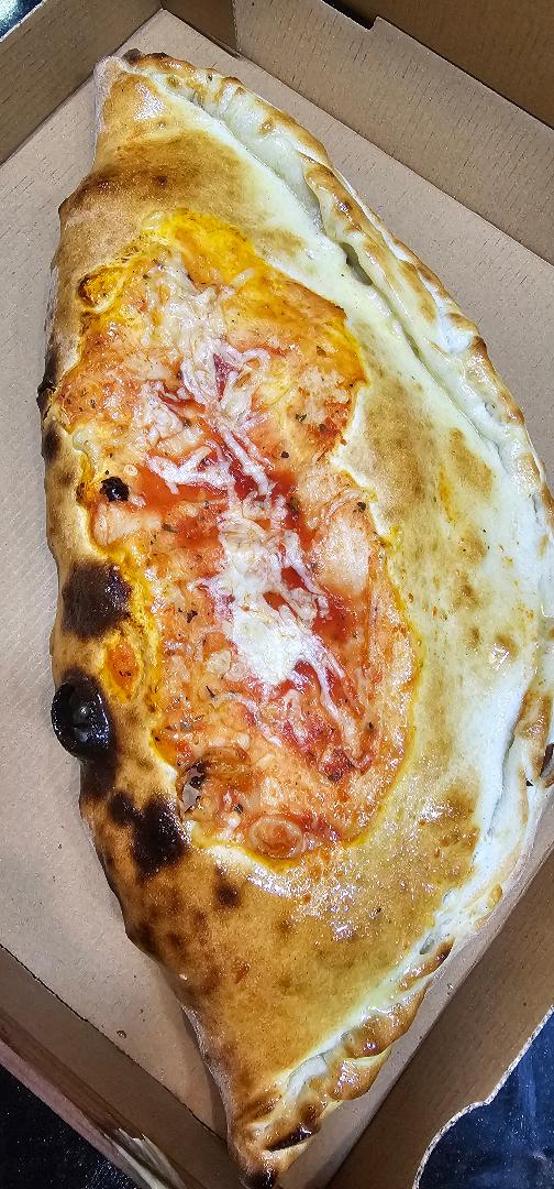 Pizza Calzone